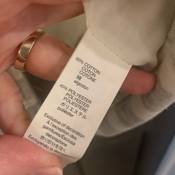 GAP hoodie size L fits small lined with t-shirt material - Picture 6 of 7